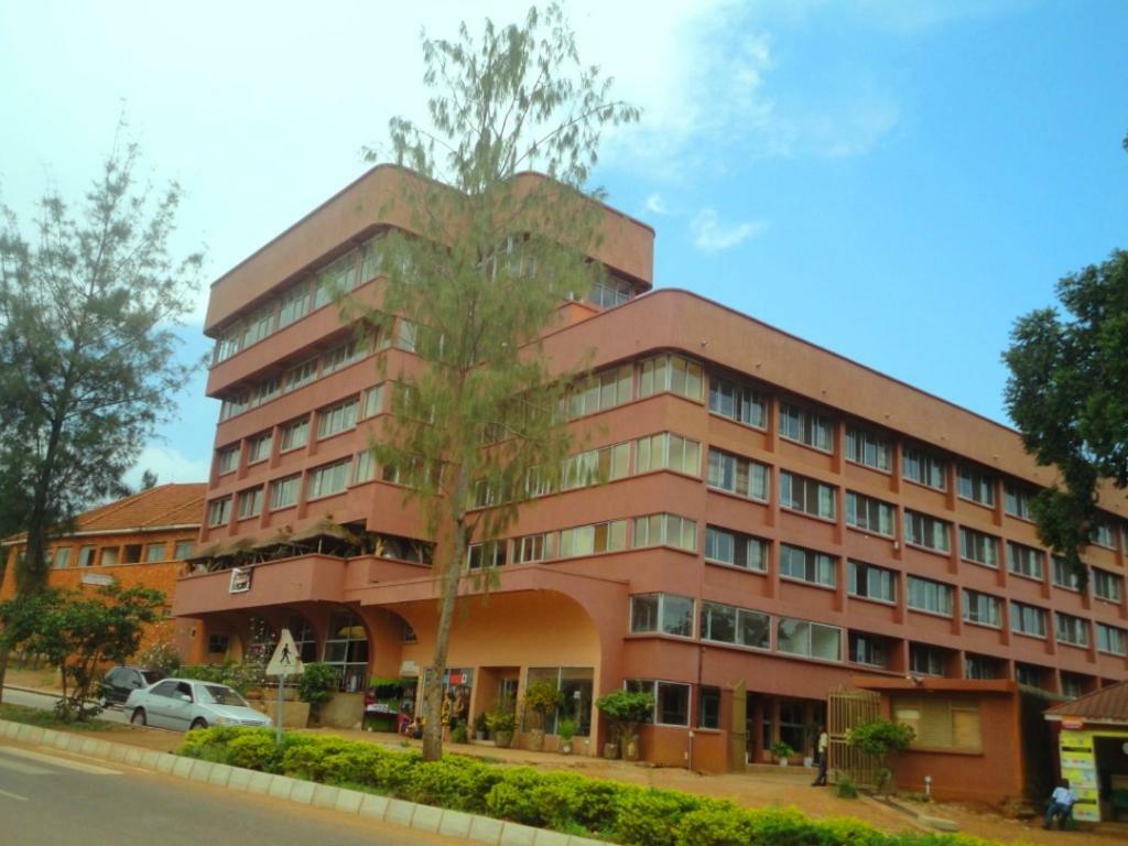 Entebbe Flights Motel Bagian luar foto